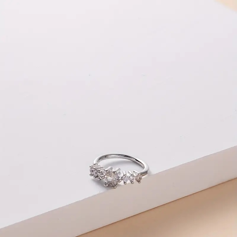 Einfacher einreihiger geometri – Body Jewelry Materials Bewertung und Preis