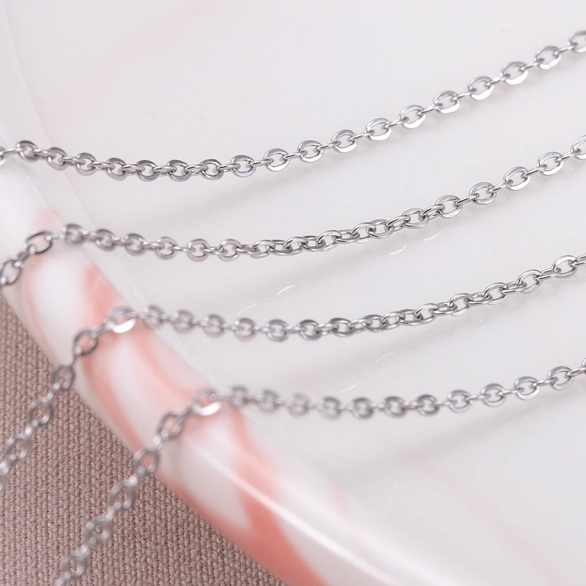 10 Meter dünne O-förmige Edels – Body Jewelry Chains Bewertung und Preis